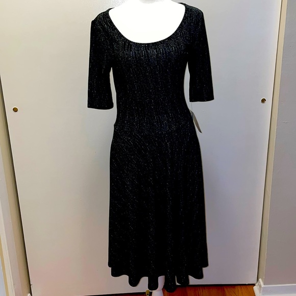 LuLaRoe Nicole Size Medium NWT - Picture 1 of 5
